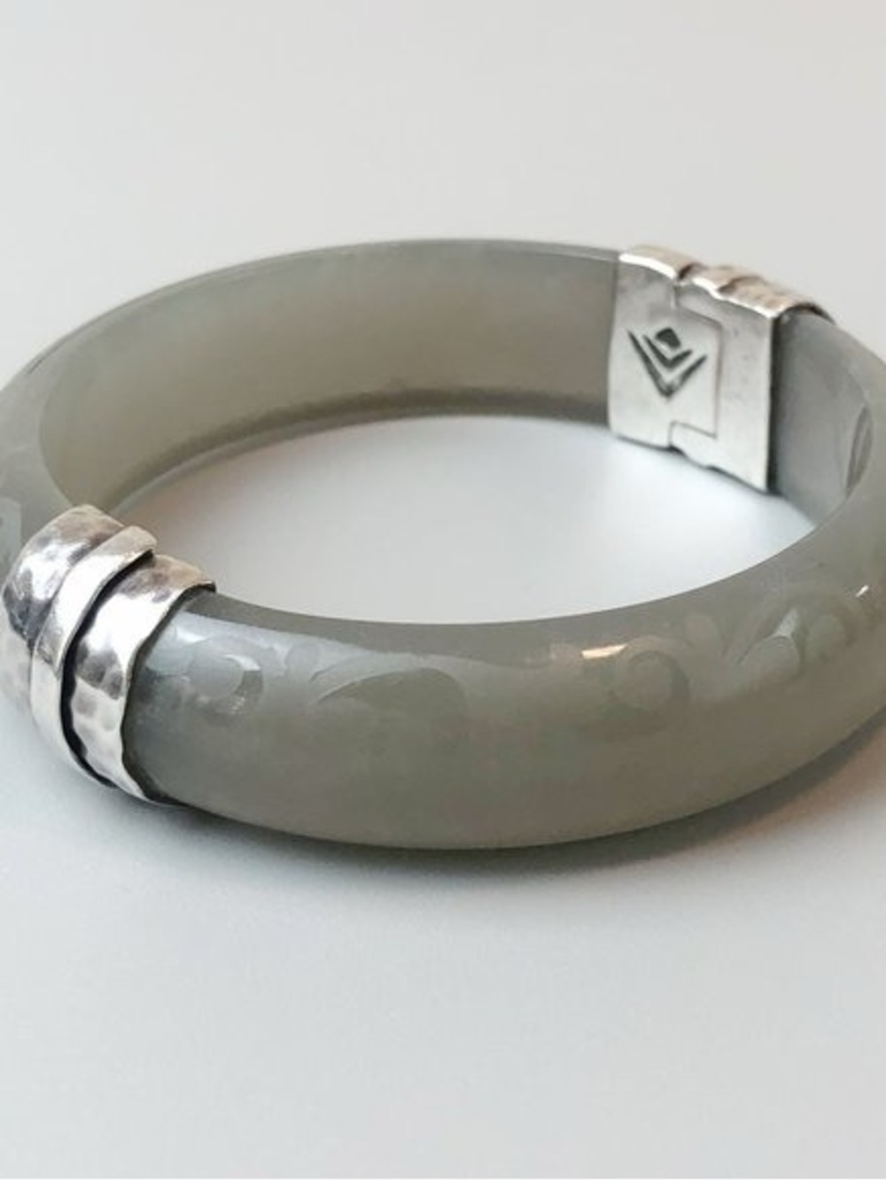 Silpada Gray Resin Scroll Bangle Bracelet 925 Sterling Silver Detailing  7-8”